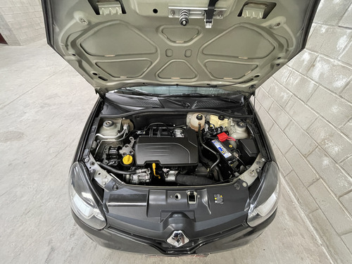 Renault Clio 1.2 Mio Confort Plus Abs Abcp