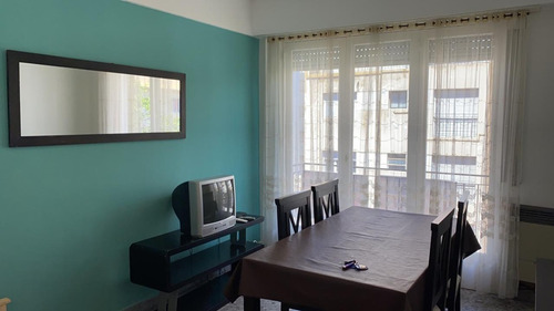 Imagen 10 de 14 de Verano 2022 - Febrero 2022 - Alquiler Temporada- Departamento 2 Ambientes Con Balcón A La Calle - Pleno Centro Mar Del Plata