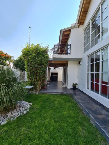 Casa En Venta En Juriquilla