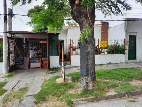 Vendo Casa Modesta Techo Liviano Gran Terreno
