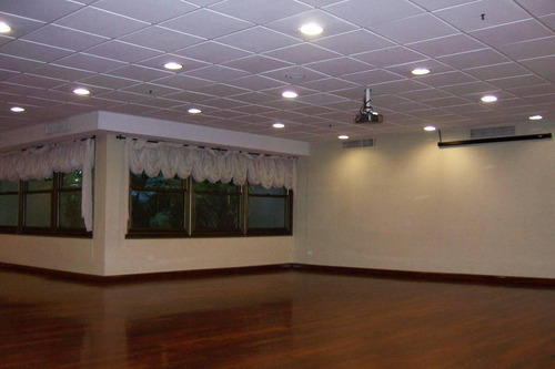 Imagen 3 de 9 de Hermoso Departamento Piso Alto En Venta -godoy Al 3000