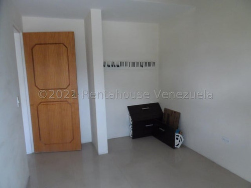 Imagen 8 de 30 de Townhouse En Venta En Carrizal Mls# 23-7271