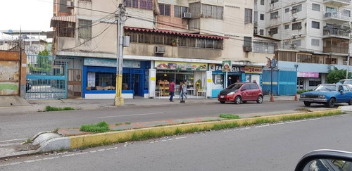 Imagen 1 de 6 de En Venta Local Comercial A Pie De Calle En Puerto La Cruz