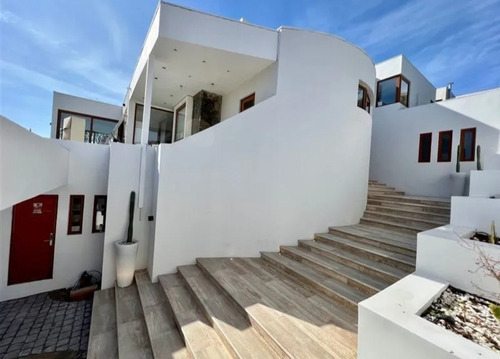 Vende Dueño: Casa De Lujo- Piscina, Jacuzzi Y 7 Habitaciones
