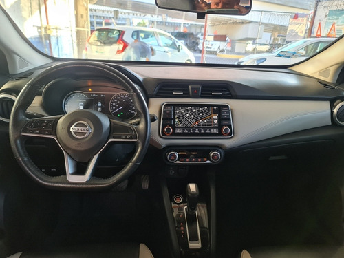 Imagen 10 de 15 de Nissan Versa Platinun