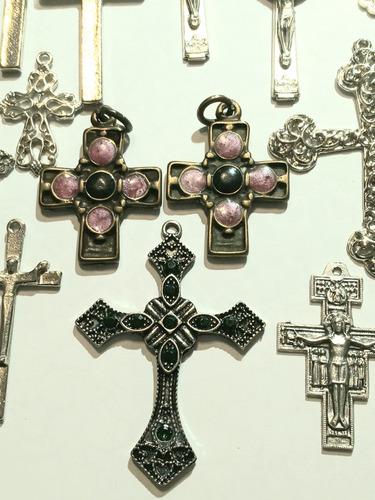 Surtido De 21 Cruces Insumos, Bijou Rosarios