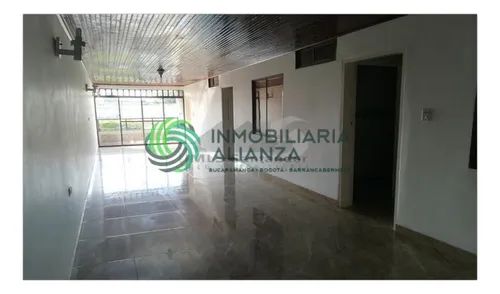 Casa En Venta En Palmira. Cod V60711