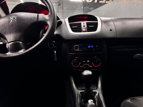 Peugeot 207 XR 1.4 Flex 8V 5p