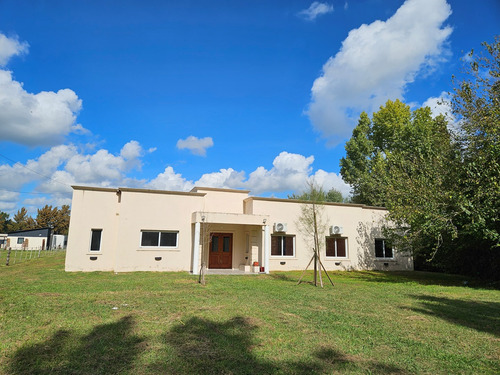Casa Quinta En Alquiler En Estancia Las Malvinas, Coronel Brandsen, G.b.a. Zona Sur