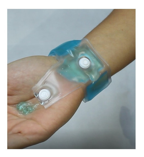Manilla Con Gel Antibacterial Paq - Unidad a $5890