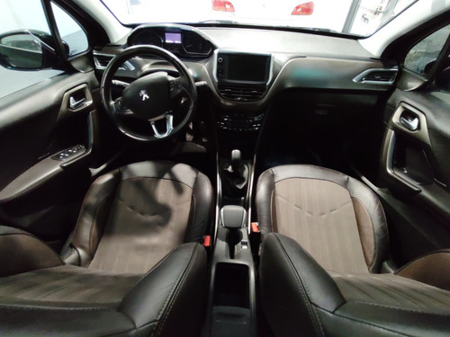 Imagen 9 de 12 de Peugeot 2008 Feline *bareinautos