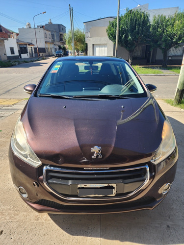 Peugeot 208 1.5 Allure Touchscreen