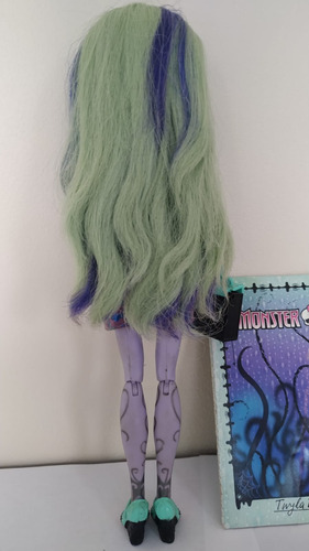 Boneca Monster High Twyla Boogeyman Com Acessórios