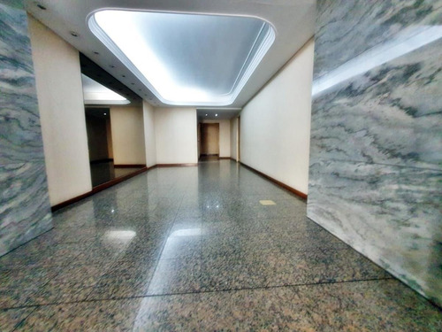 Imagen 19 de 30 de 3 Amb C/dependencia / Balcón Al Frente / Gran Patio Y Lavadero