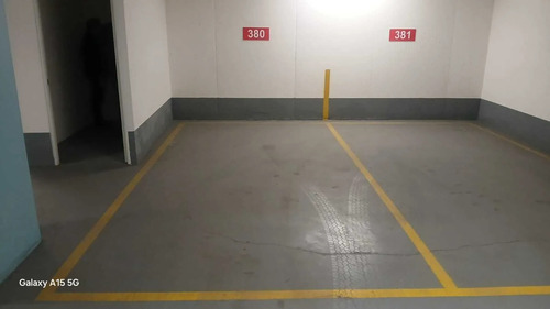 Arrienda Moderno Local Comercial, Las Condes (161698)