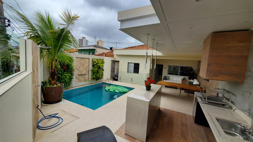 Casa 3 Quartos, 3 Banheiros, 2 Vagas Da Garagem Coberta E Área Gourmet Com Piscina