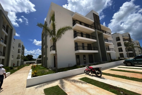 Apartamento De 1er Nivel En La Romana