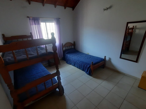 Triplex Amplio Y En Impecable Estado A La Venta Sin Expensas