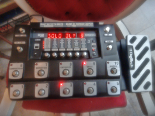 Pedalera Digitech Rp1000 En Caja Y Manual En Español Negro (Usado)