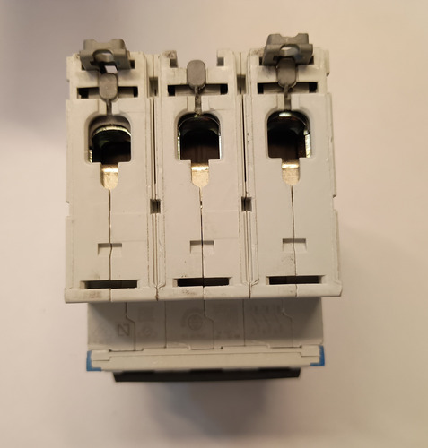 Interruptor 3p 50a Curva C 16ka 409259 Legrand