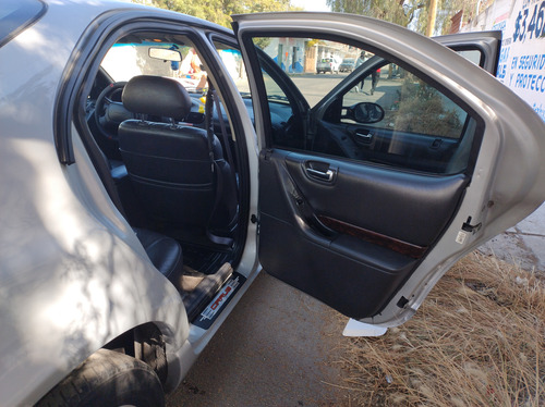 Chrysler Cirrus Lxi Sedan L4 Aac Piel At