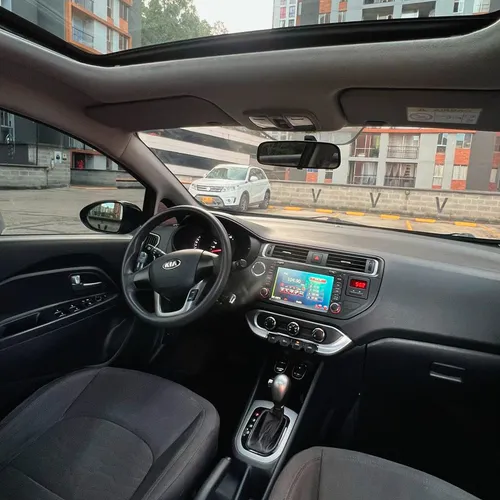 Kia Rio Spice R 1.4 Automático