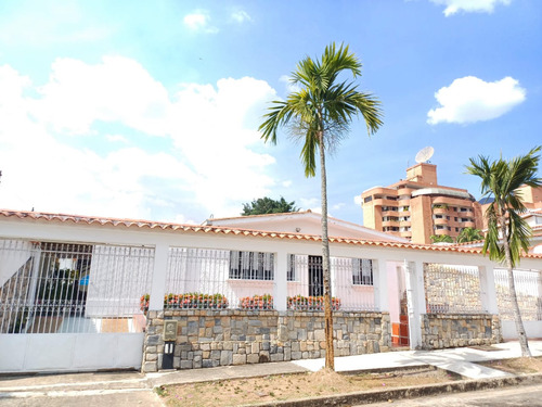  Casa  En Venta Urbanizaciòn Piedras Pintadas Valencia Estado Carabobo Zr