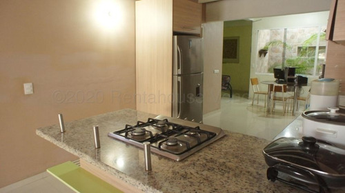 Imagen 17 de 30 de * Casas En Venta * En Villa Roca Cabudare , Lara. Codigo 22-16367 Mas Informacion :: 412 - 1498654 , Katty Vasquez Rentahouse Co.