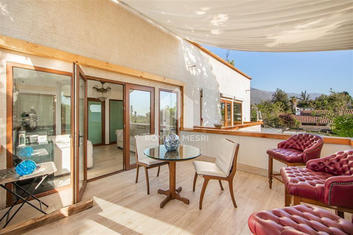 Moderna Y Lujosa Casa En Venta En Las Condes