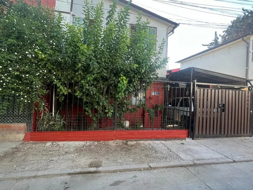 Se Vende Casa En Villa Los Claveles, Maipú 