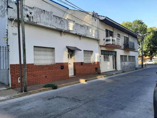 Venta Casa 3 Ambientes Bernal