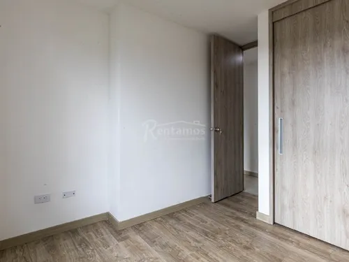 Apartamento En Venta En Loma Linda. Cod V776051