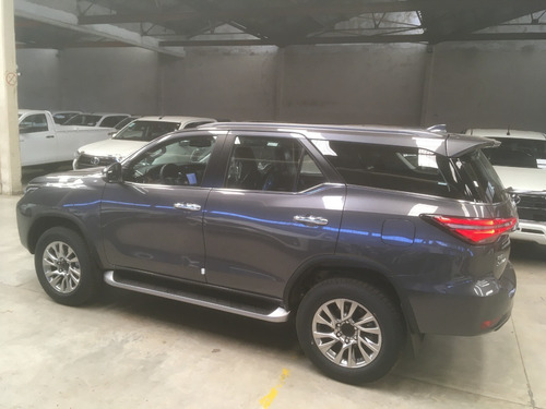 Imagen 4 de 13 de Toyota Sw4 Srx 4x4 At 7 Asientos Programa Tu Pedido Pas