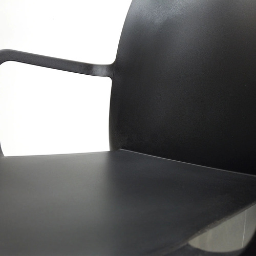 Silla De Comedor Biella Con Brazos De Plástico Resistente