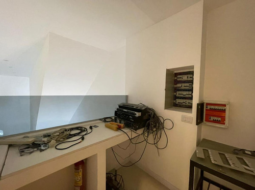 Imagen 24 de 30 de Local Comercial 680 M² Y Dpto Tipo Duplex 4 Amb. - Ramos Mejia