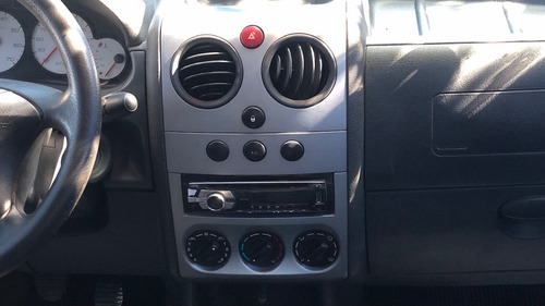 Imagen 10 de 16 de Citroën Berlingo 1.4 Bussines 75cv Am54