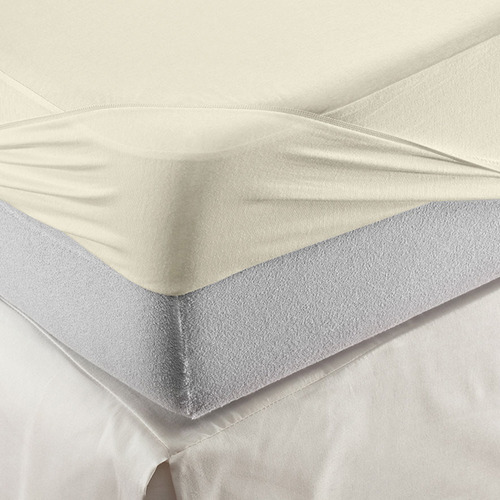 Imagen 5 de 5 de Combo Protector Respira Beige Doble + Setx2 Almohadas Vicenz