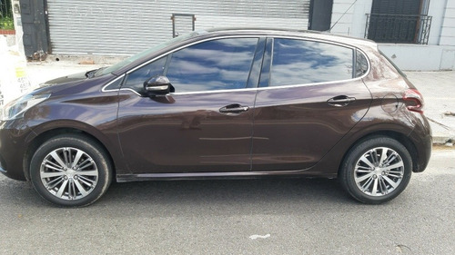 Imagen 2 de 5 de Peugeot 208 1.6 Feline 2018