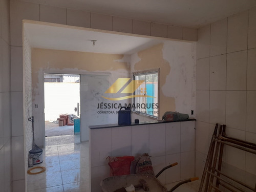 Imagem 5 de 9 de Casa Com 2 Quartos E Área Gourmet Em Unamar - Cf - Jmc110.1