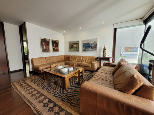 Departamento En Venta Exclusivo De 3d+e+s+ss En Las Condes