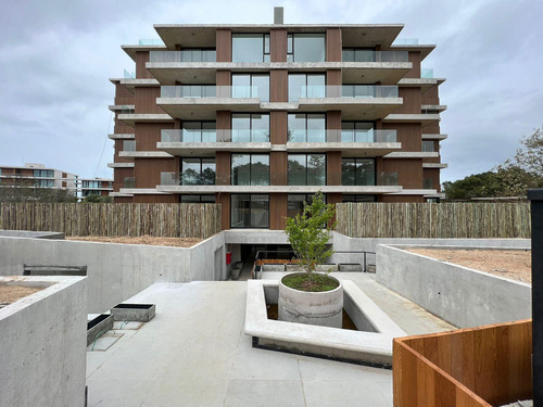 Venta Departamento 2º Piso 3 Ambientes En Manantiales Punta Del Este