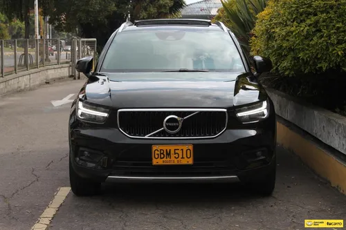 Volvo XC40 2.0 T4 FWD MOMENTUM II TP