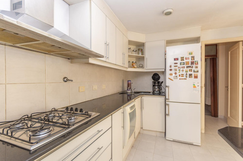 Casa En Venta En Martínez De Vías A Libertador, Muy Buena Calidad.