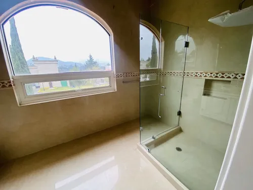 Espectacular Casa En Venta En Interlomas En Cerrada Con Vigilancia