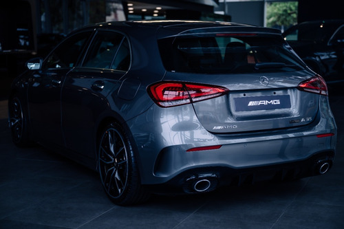 Imagen 10 de 15 de Mercedes Benz Amg A 35 Hatch