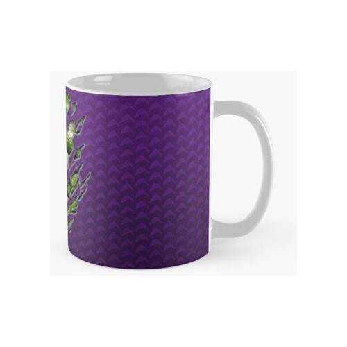 Taza Cofre Muscular Verde En Camiseta Rasgada Rasgada Púrpur