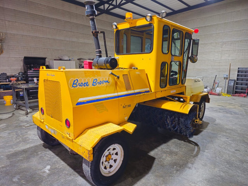 Mca: Broce Rjt 350, Motor 4 Cilindros John Deere, 2541 Horas