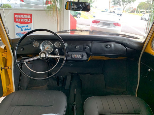 Imagem 6 de 9 de Volkswagen Variant 1600 Gasolina Amarela 1973