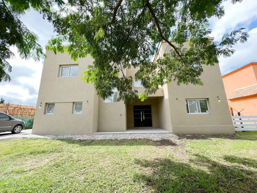 Imagen 2 de 20 de Casa En Venta El Canton Bº Norte A Laguna C/ Pileta