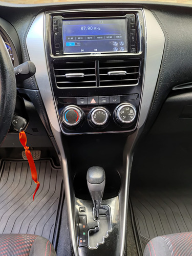 Toyota Yaris 1.5 5p S At Cvt